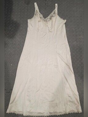 Vintage Maidenform Something Special Ivory Lace Maxi Slip Made in USA Size 36